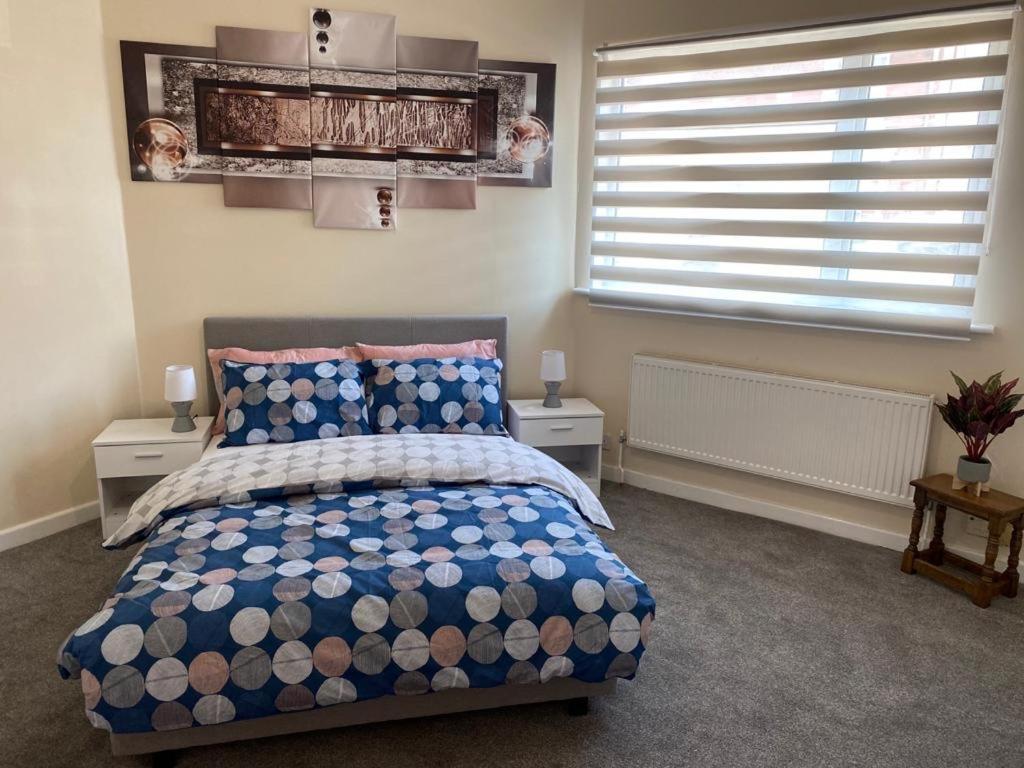 Excellent And Amazing Apartment With Private Parking Gillingham  Kültér fotó